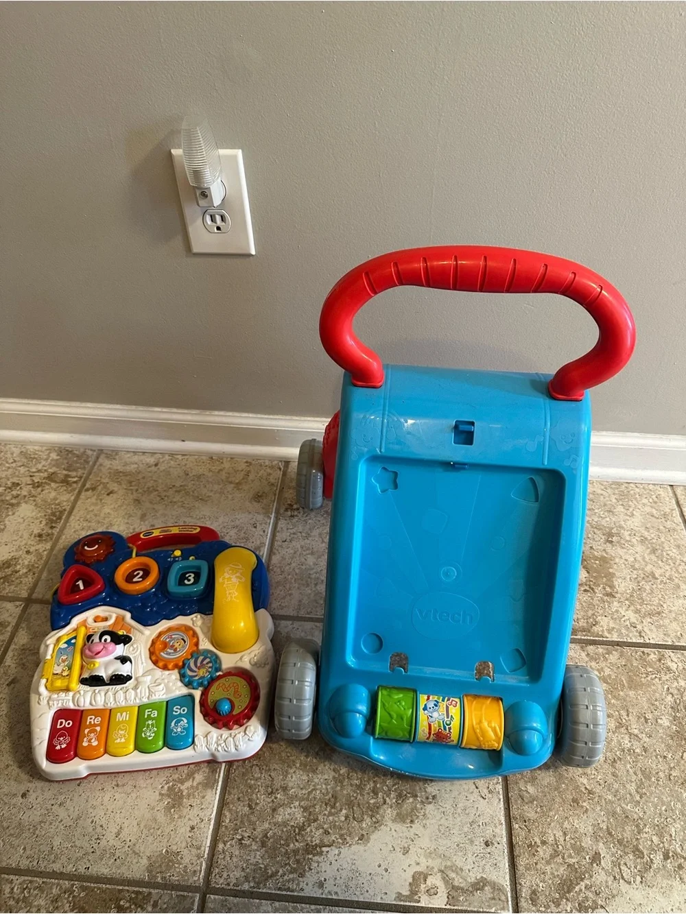 VTech Sit-to-Stand Infant Learning Walker